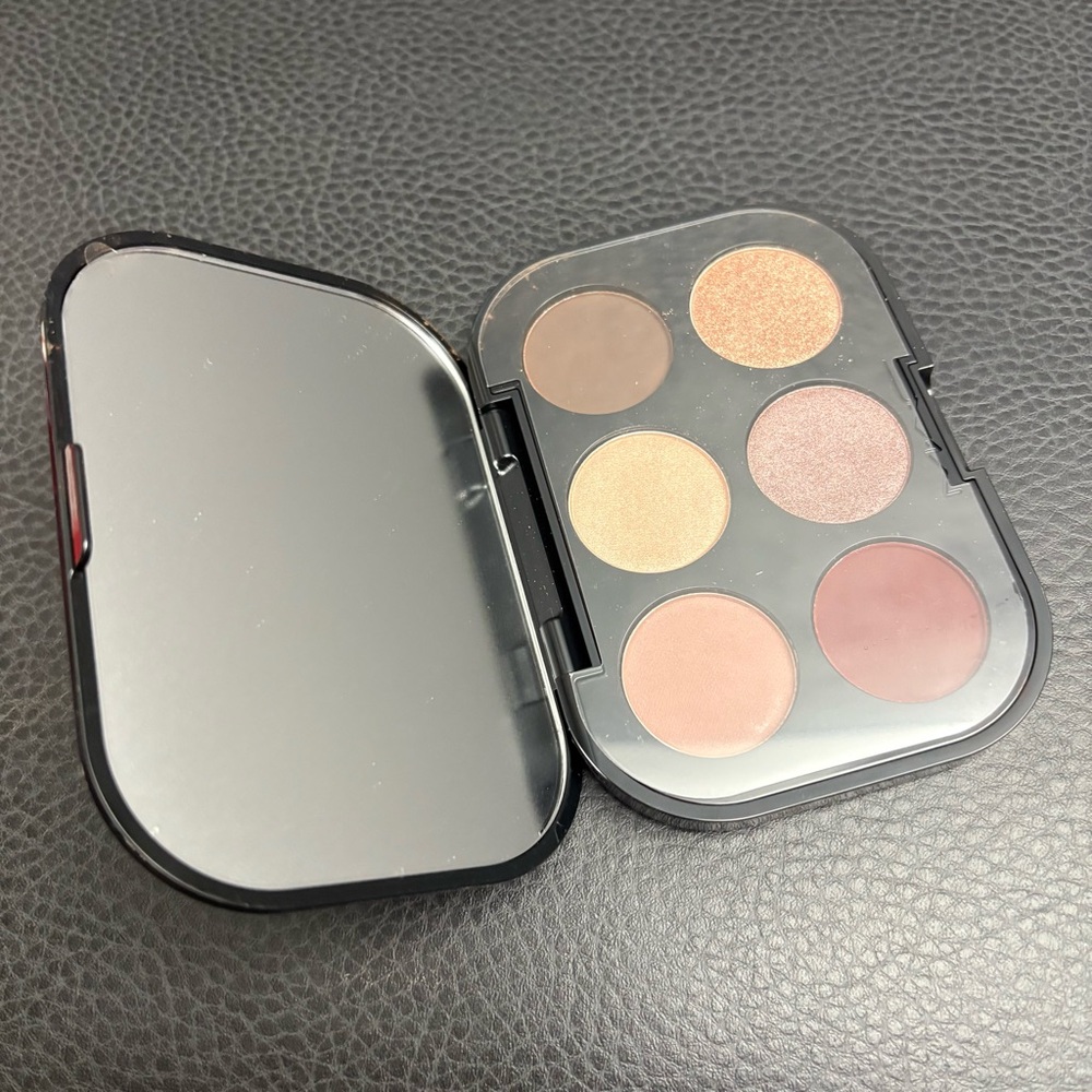 MAC Connect In Colour Eyeshadow Palette Embedded In Burgundy - Picture 4 of 5